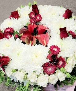 flower-adelaide-rose-wreath